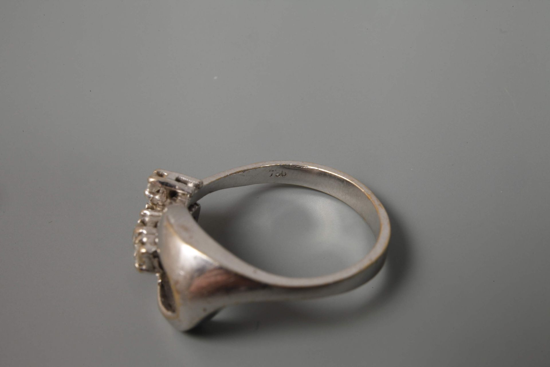 Ladies' ring with diamonds - Image 3 of 3