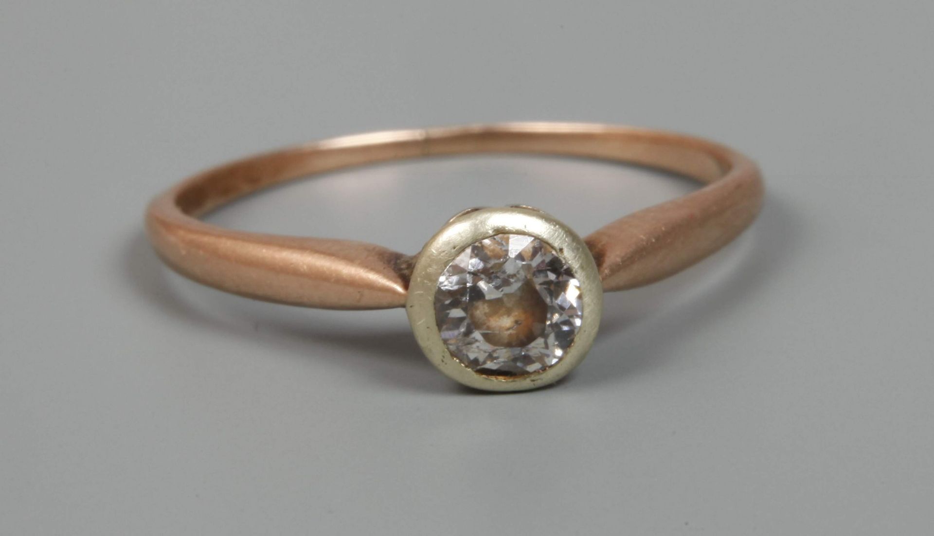 Women's ring with old-cut diamond - Image 2 of 3