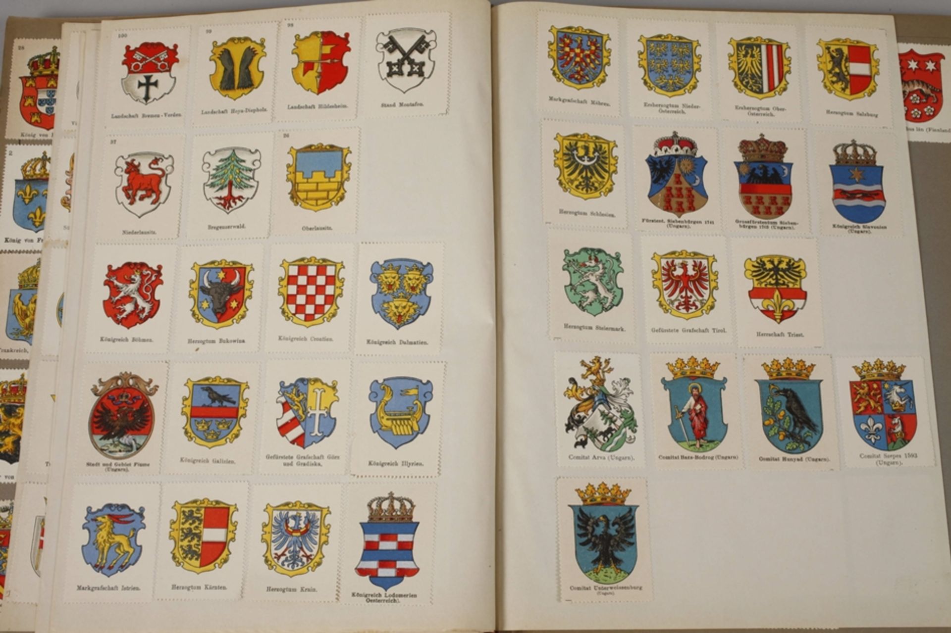 Collection of coats of arms - Image 4 of 12