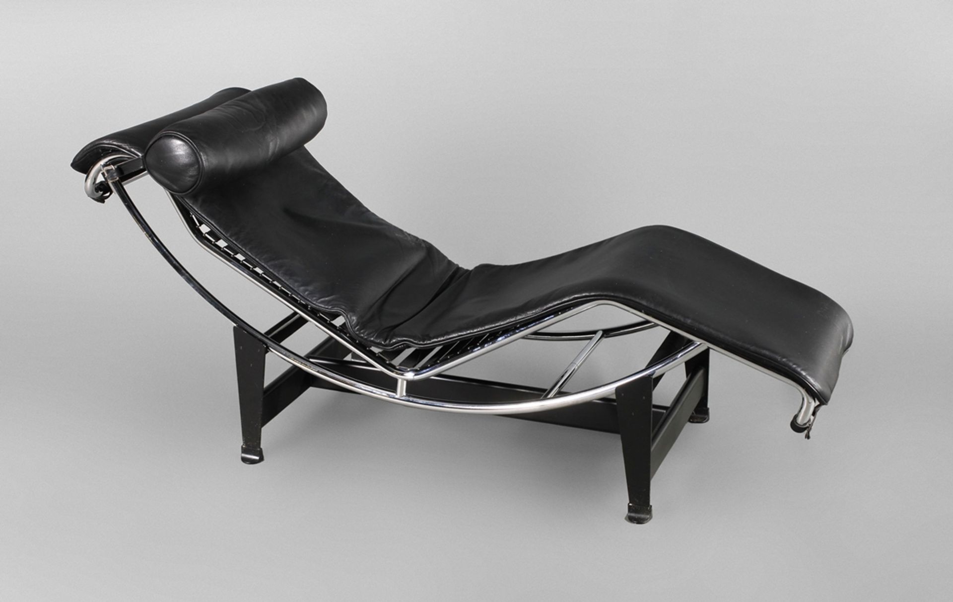 Relax lounger LC4