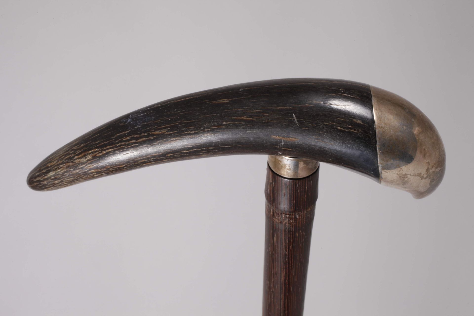 Walking stick horn - Image 4 of 4