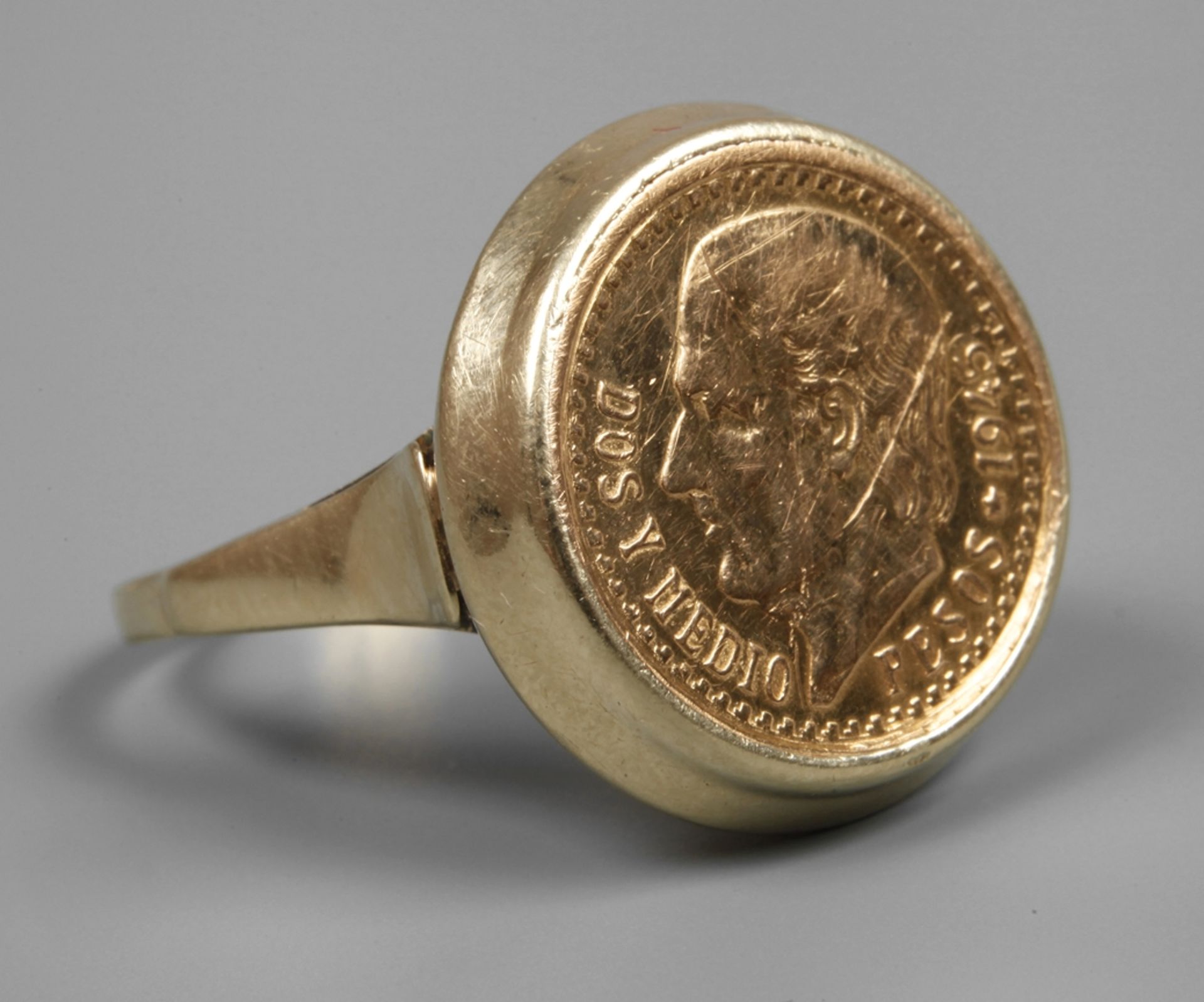 Coin ring
