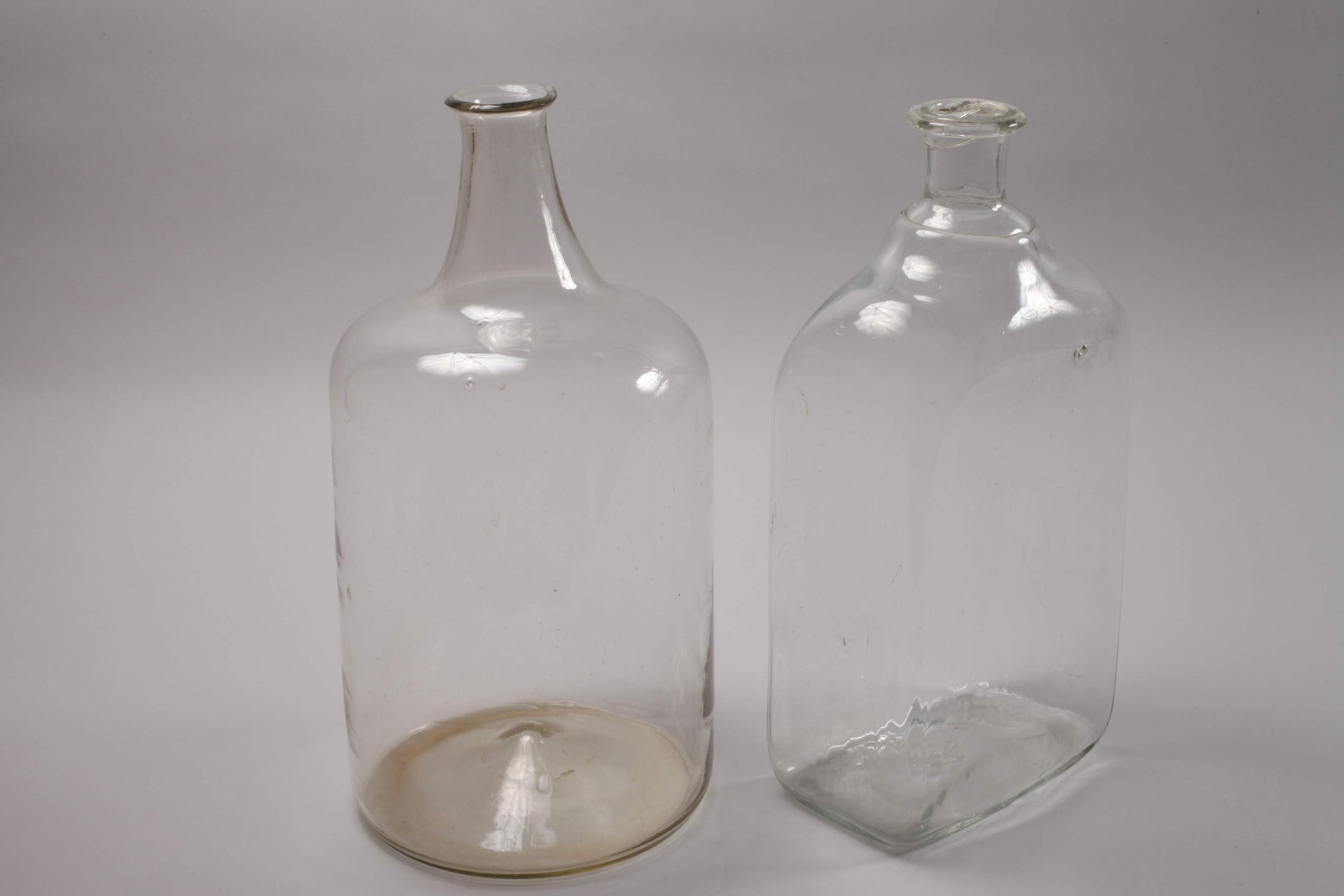 Five historical glass bottles - Image 2 of 4