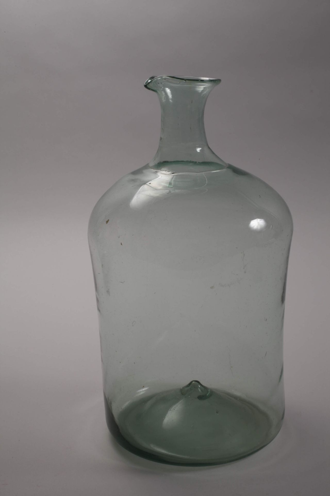 Six historical glass vessels - Image 2 of 7