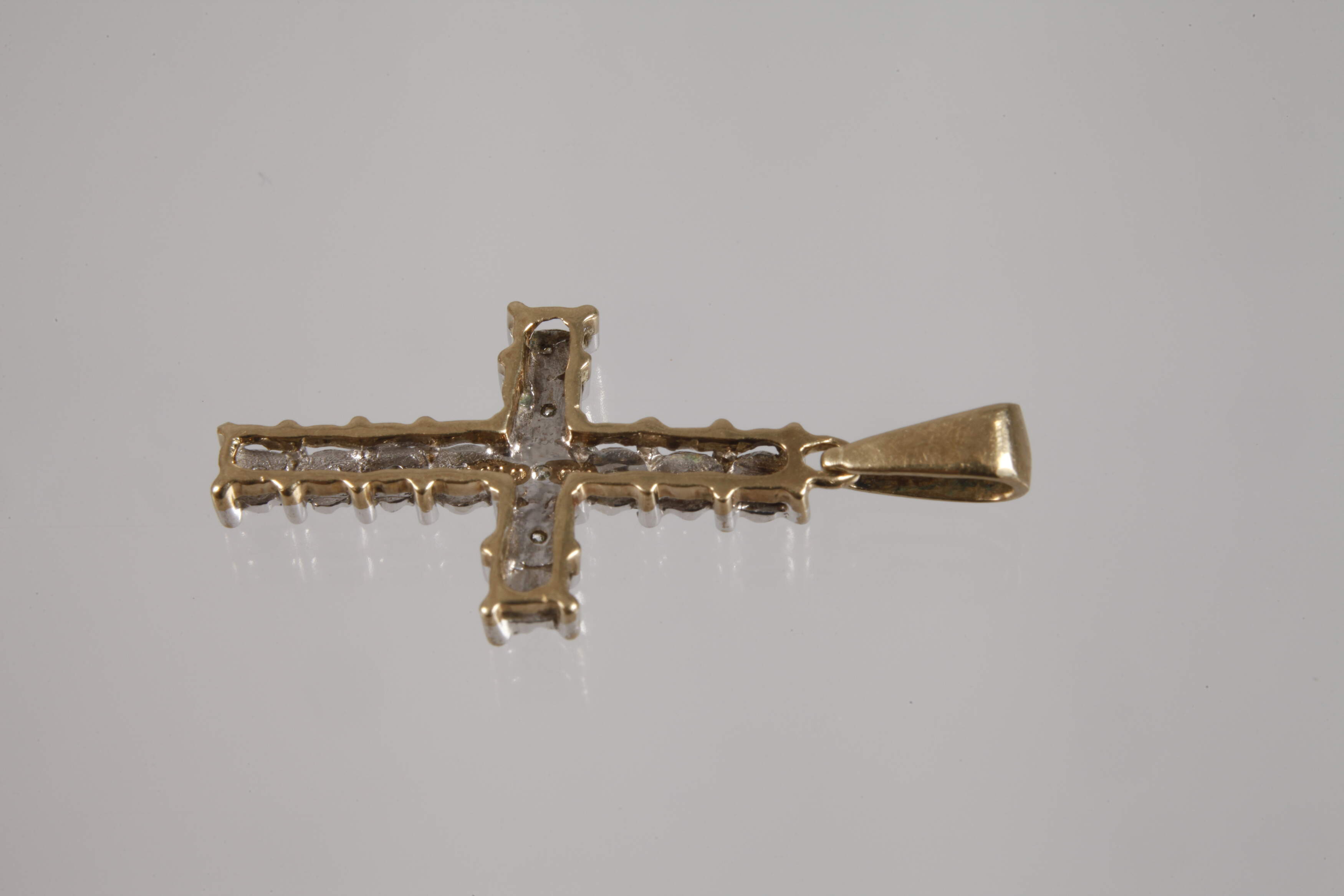 Cross pendant - Image 3 of 3