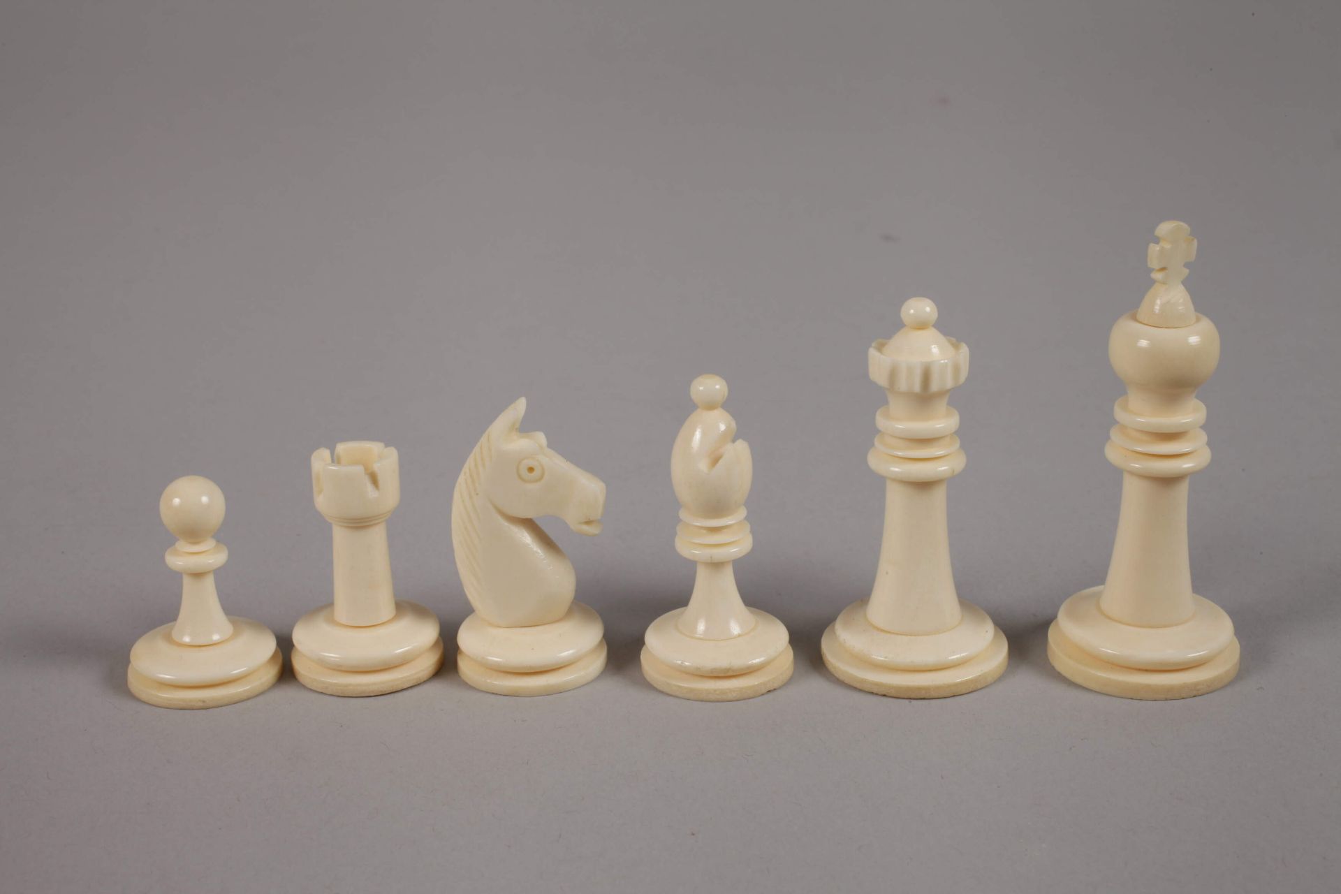Chess set, bone - Image 2 of 4