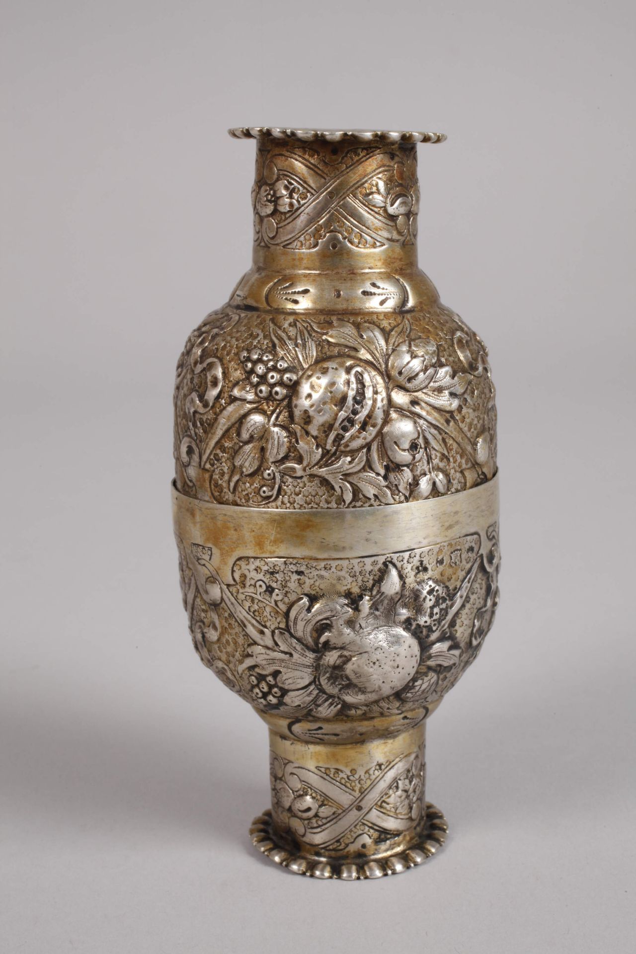 Renaissance style silver flacon - Image 2 of 7