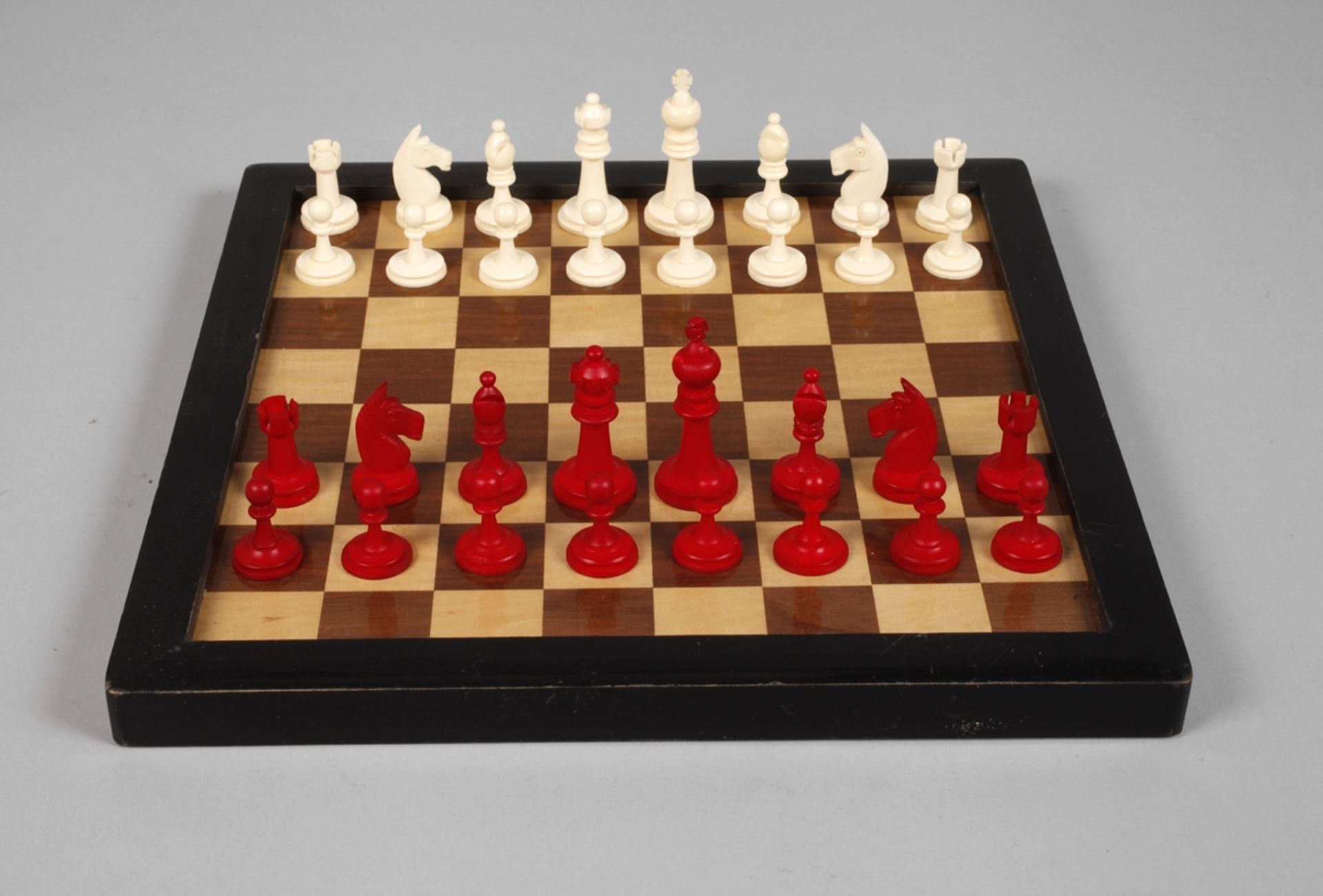 Chess set, bone