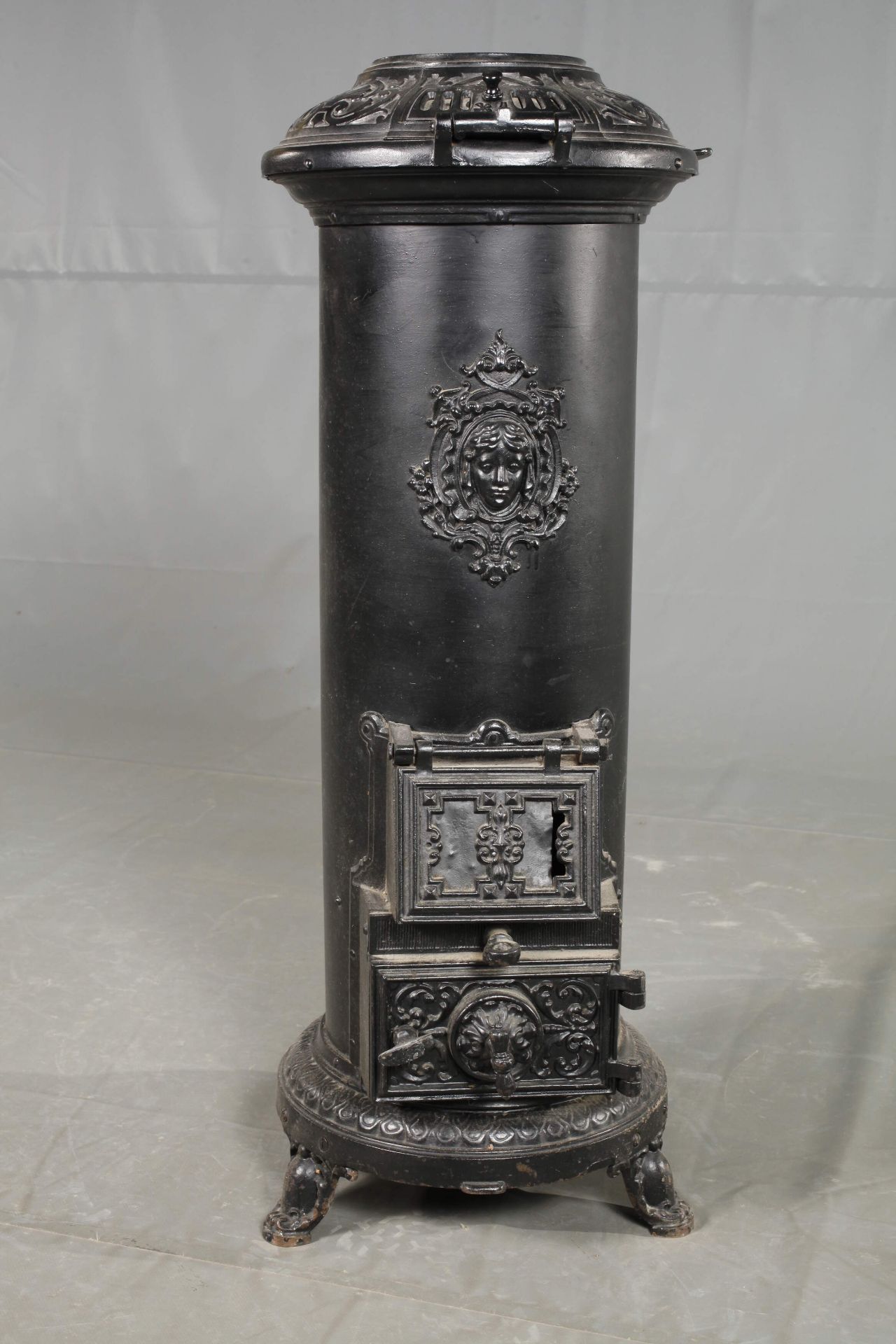 Canon stove - Image 2 of 7