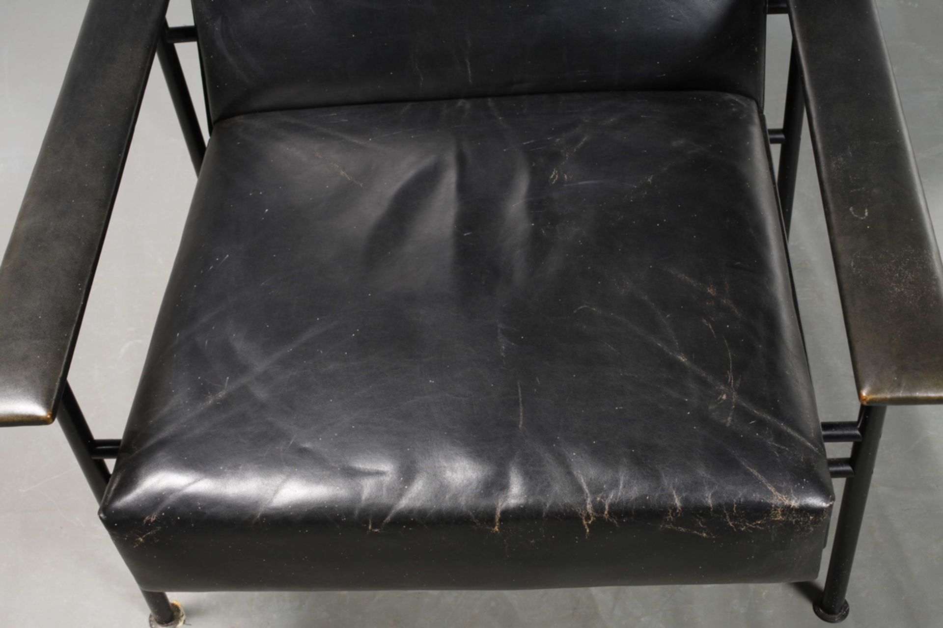 Leather armchair - Image 4 of 8