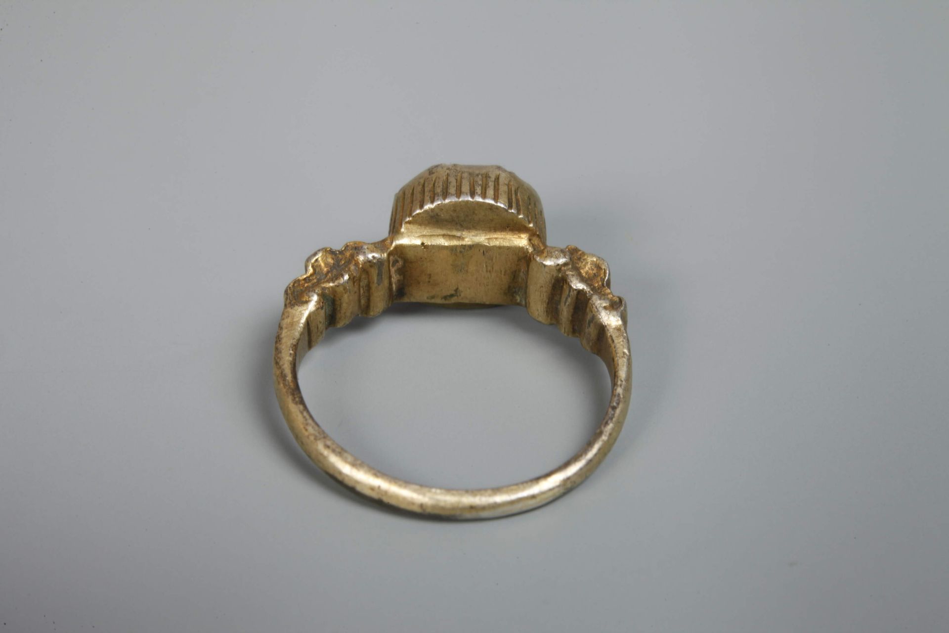 Ring set with stones - Image 4 of 4