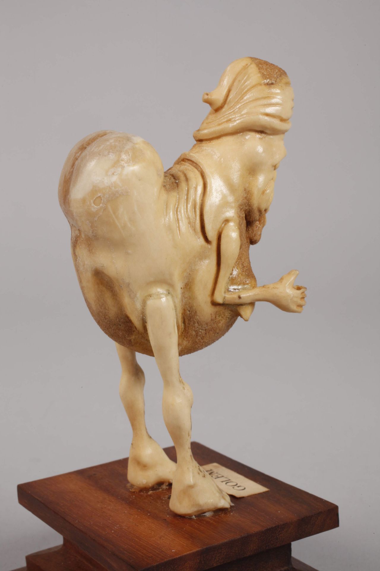 Figural horn carving - Image 4 of 4