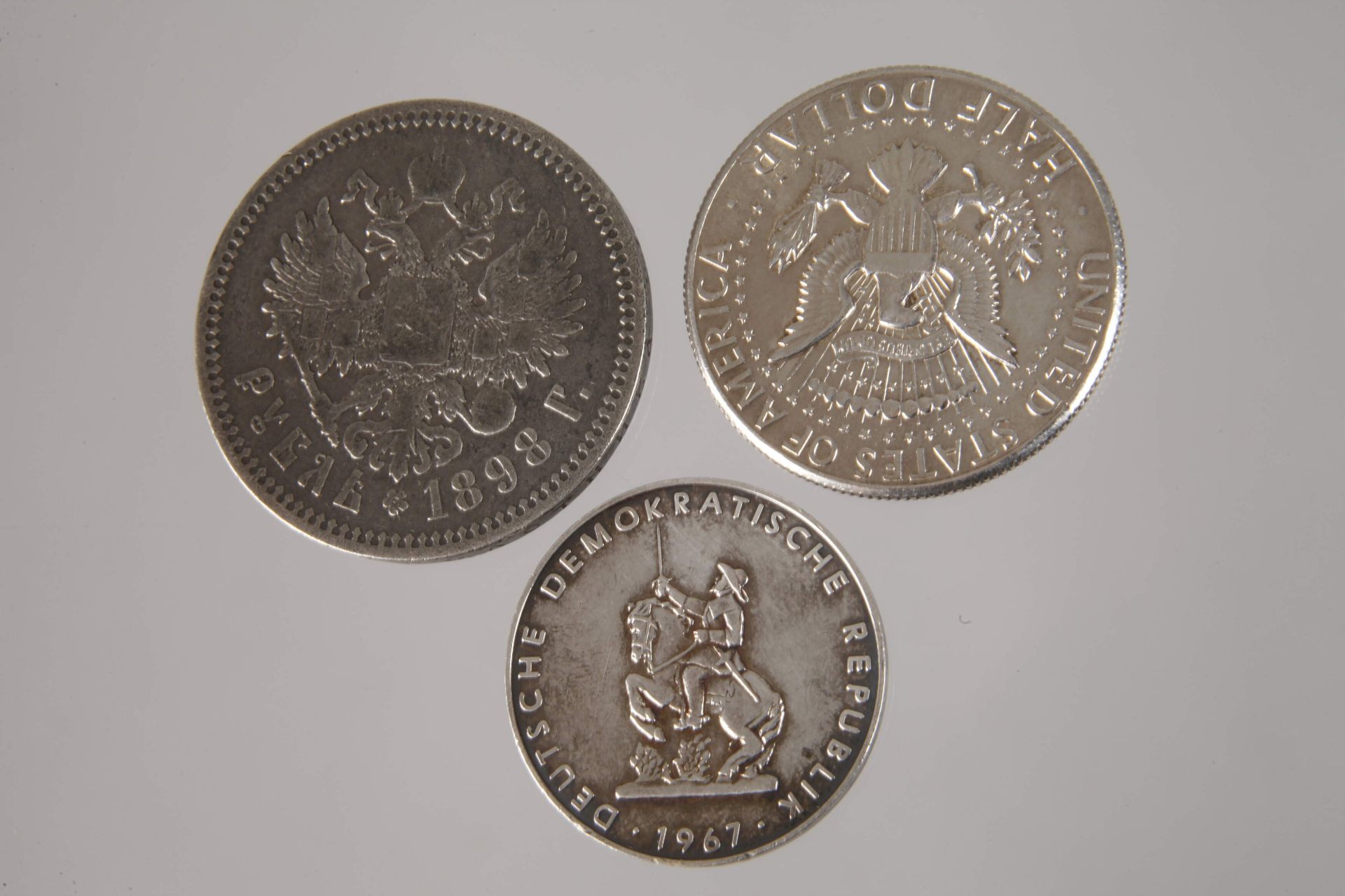 Two silver coins + medal - Image 2 of 3