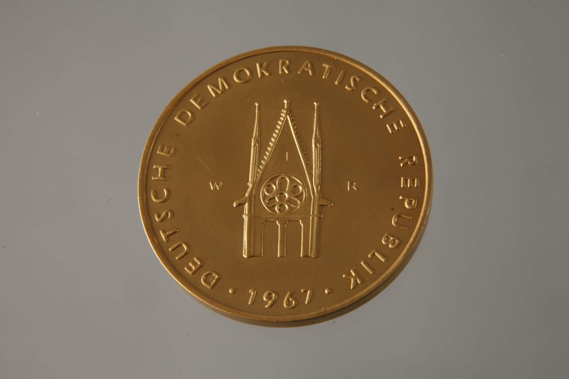 Goldmedaille Magdeburg DDR - Image 3 of 3