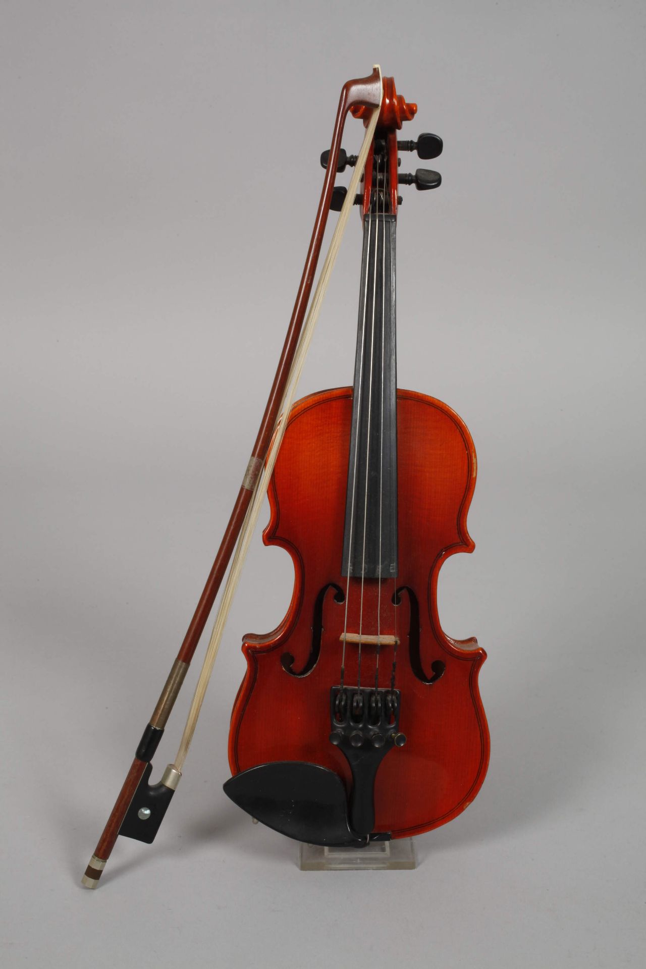 Fünf Violinen mit Bögen - Image 6 of 6