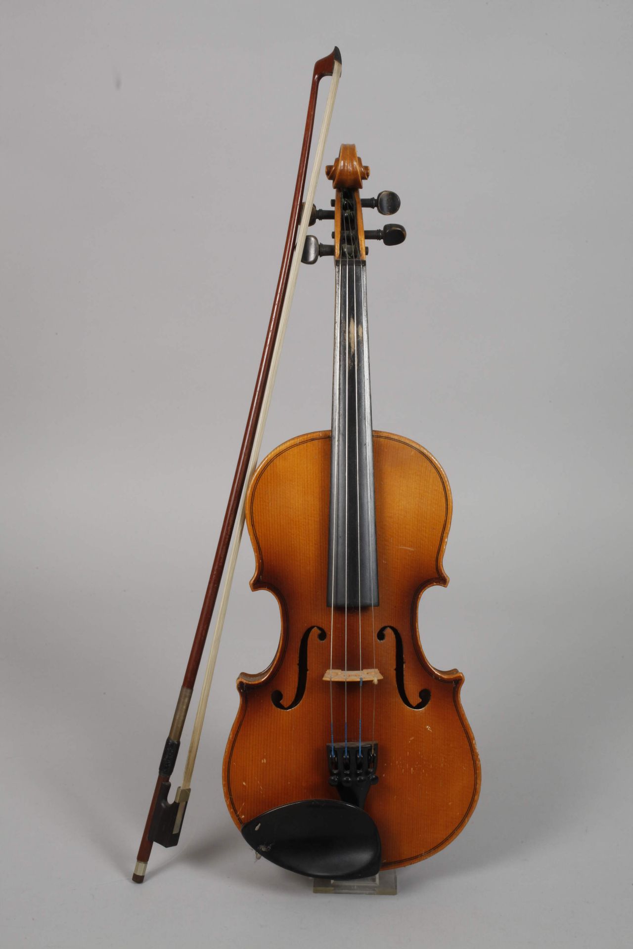 Fünf Violinen mit Bögen - Image 3 of 6