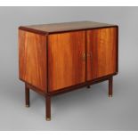 Kleines Sideboard