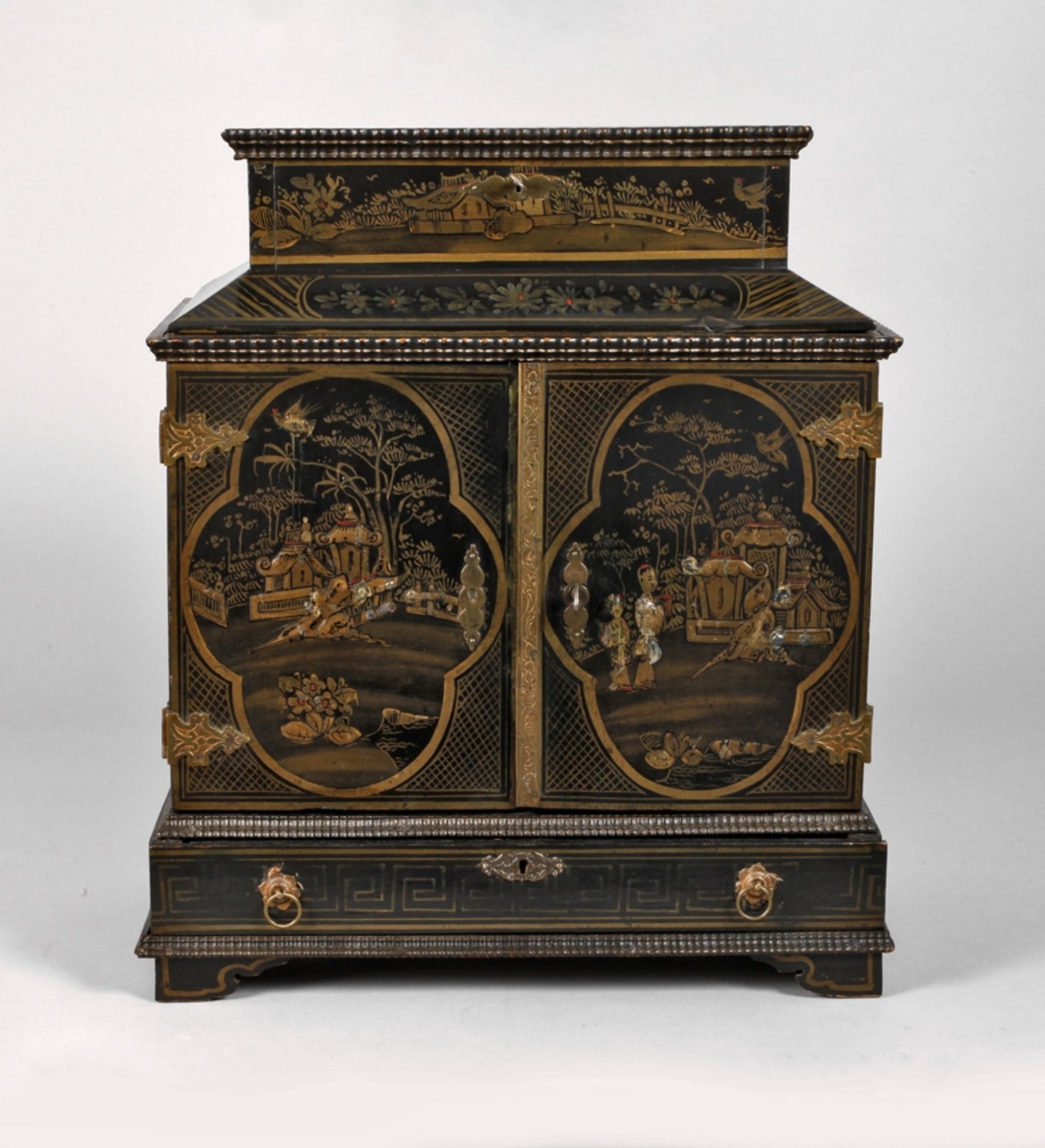 Small lacquer cabinet