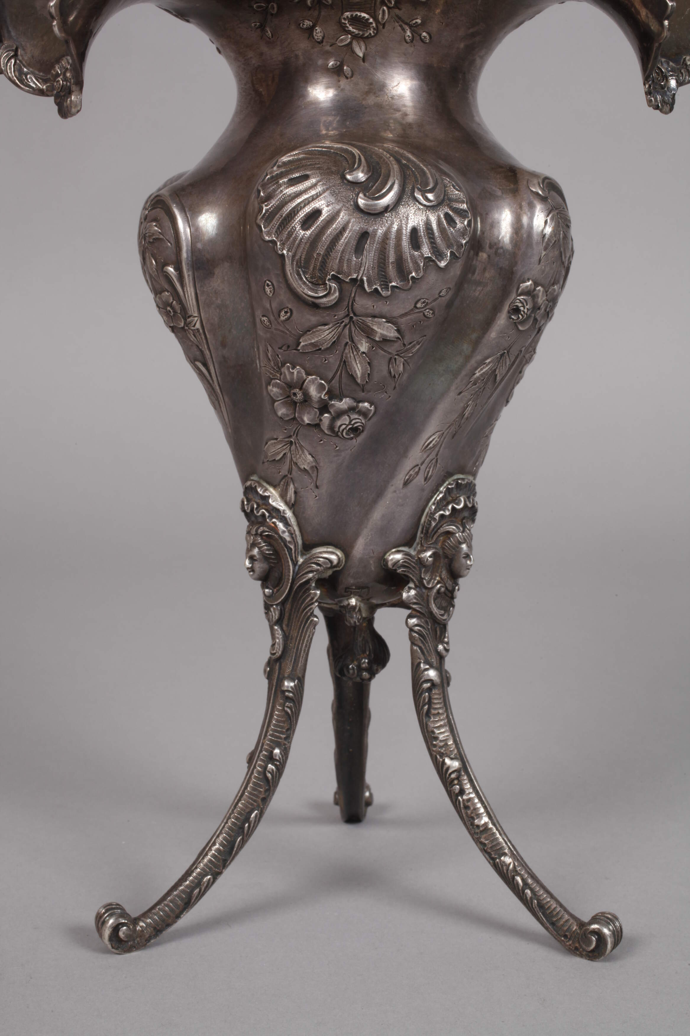 French silver vase - Image 2 of 5