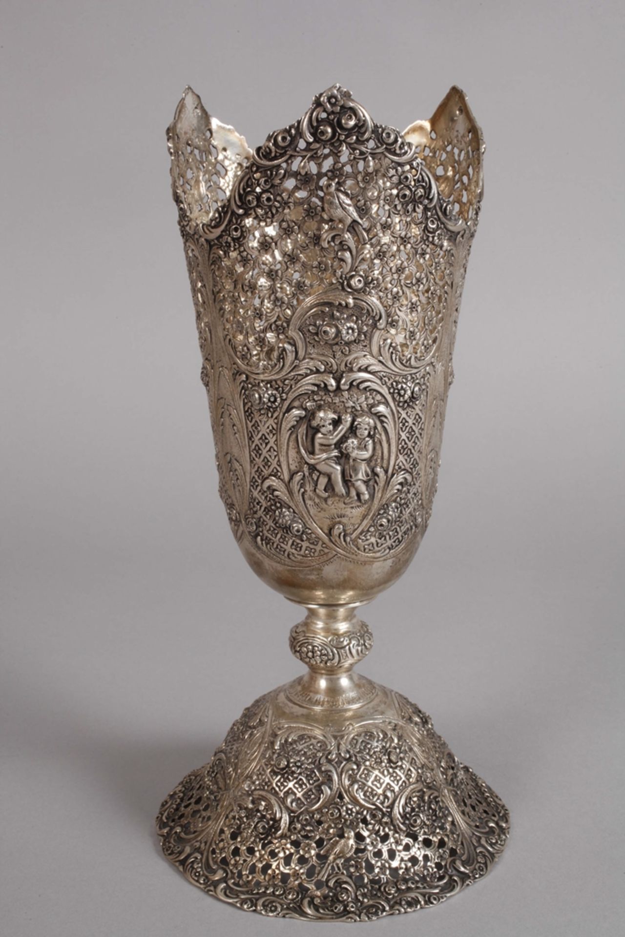 Rococo style silver vase - Image 2 of 8