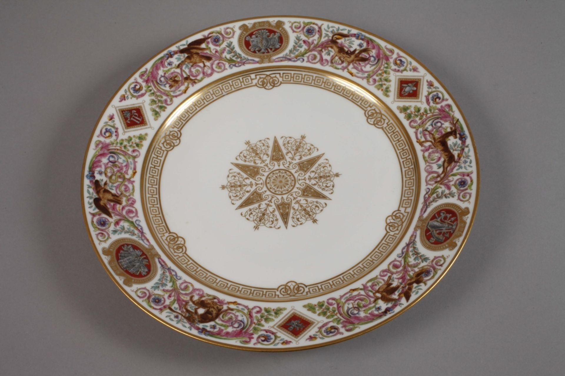 Sèvres ceremonial plate from the château of Fontainebleau - Image 2 of 3