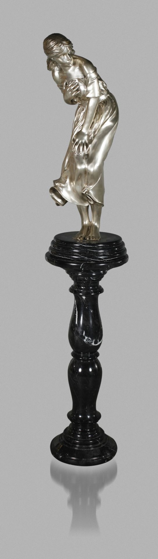 Large Art Nouveau bronze " Chastity"