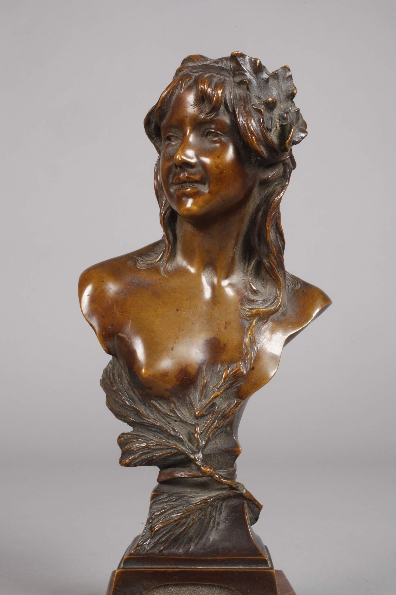 Paul Aichele, two busts of girls Art Nouveau  - Image 4 of 9