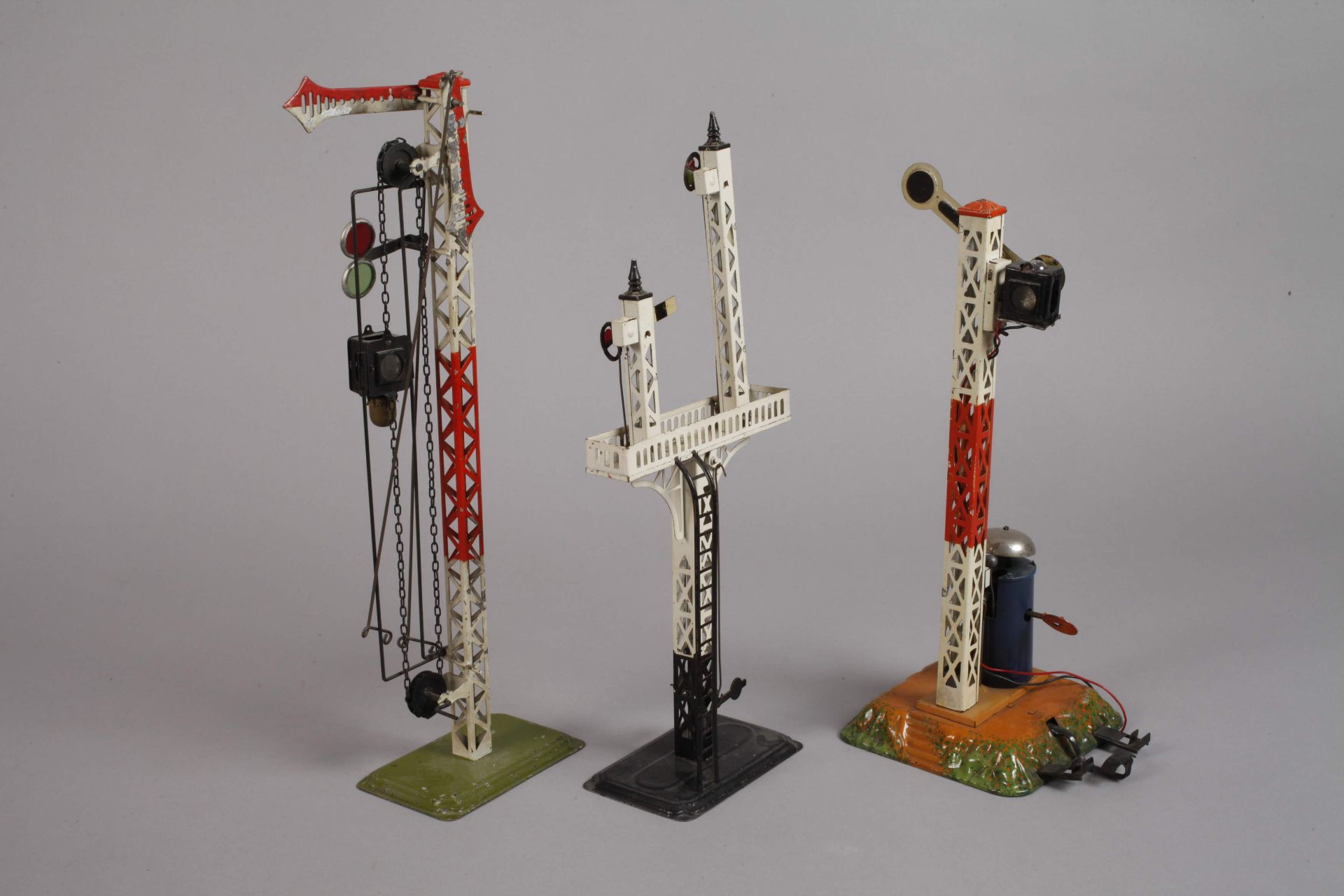 Bing assortment of railway signals - Image 4 of 5