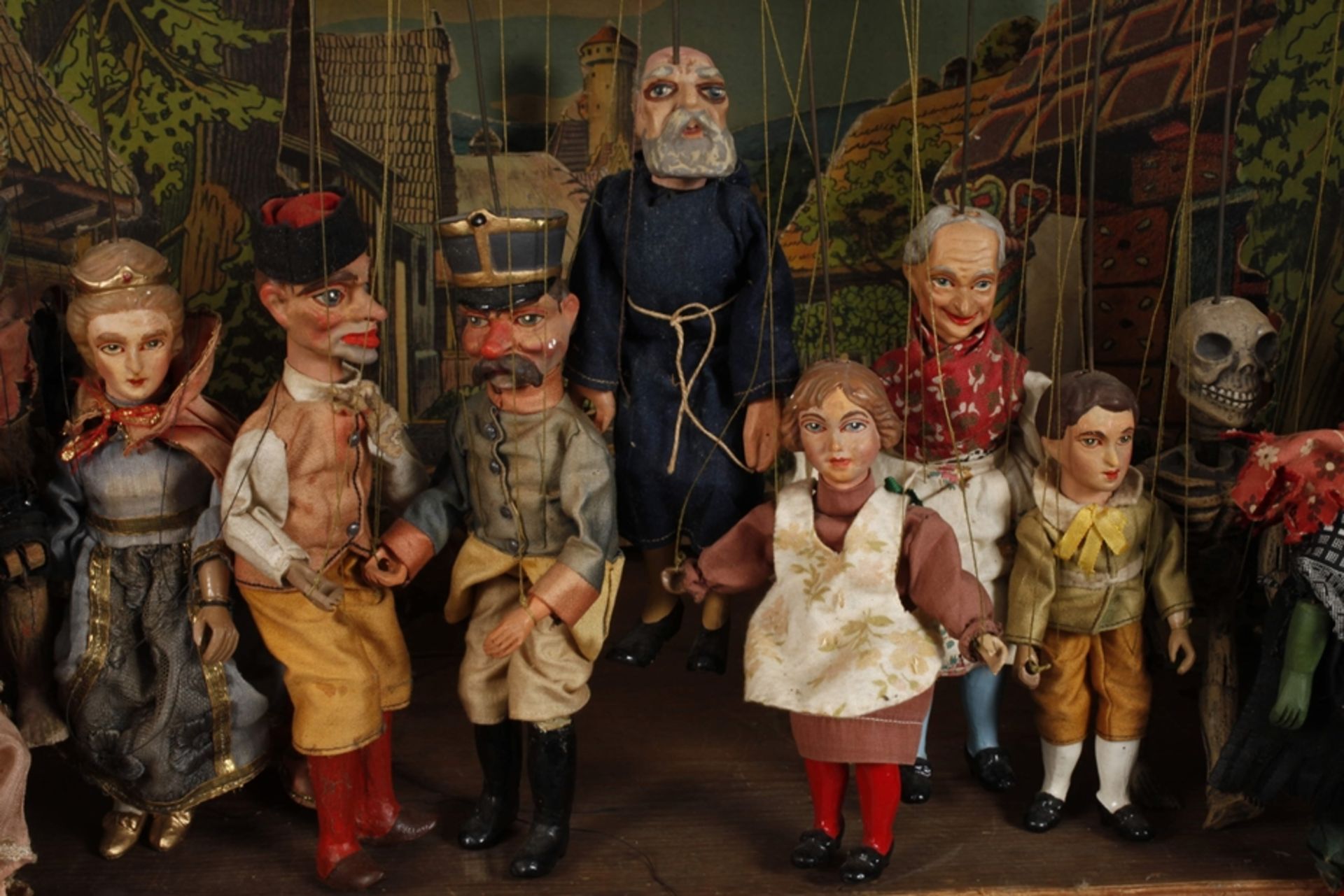 Puppet theatre with puppets - Image 3 of 6