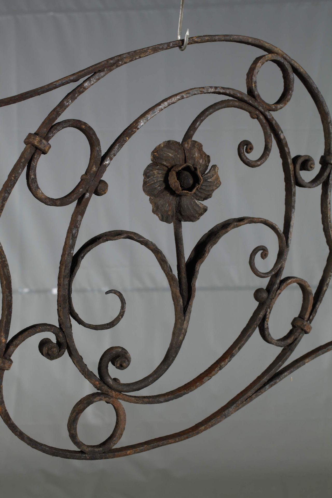 Three pieces of wrought-iron work - Image 3 of 5