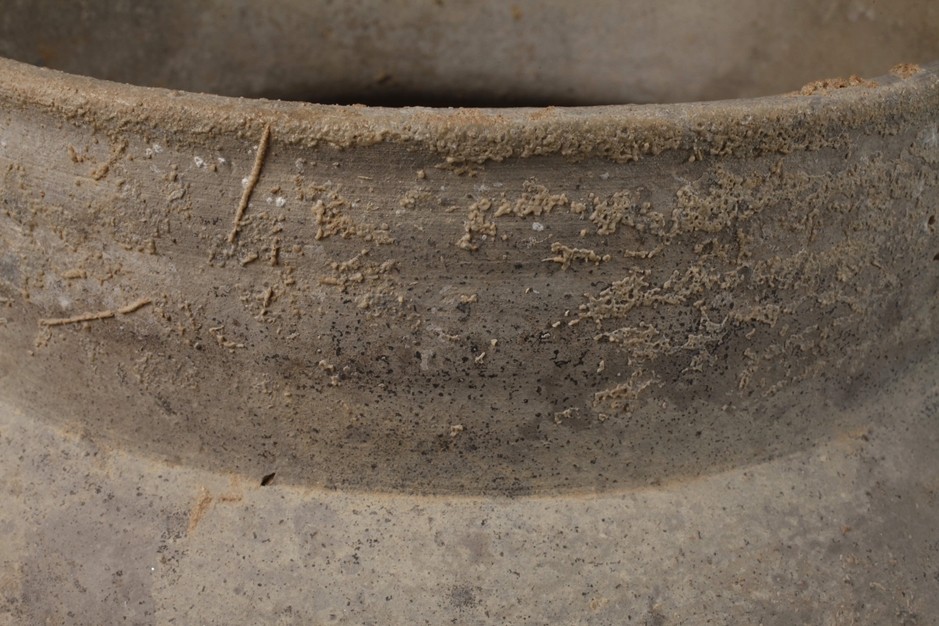 Han dynasty storage vessel - Image 5 of 6