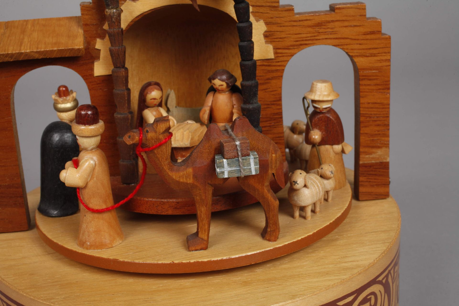 <Richard Gläser Music Box "Nativity of Christ"</b> - Image 3 of 6