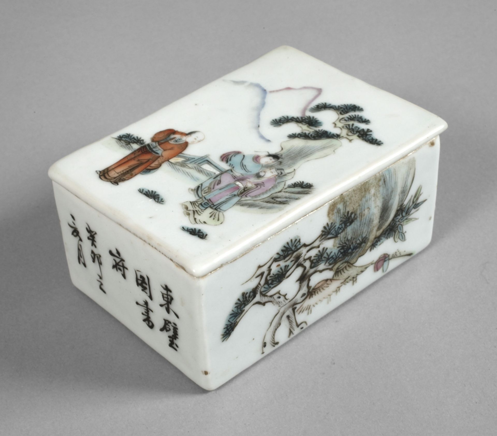 Lidded box