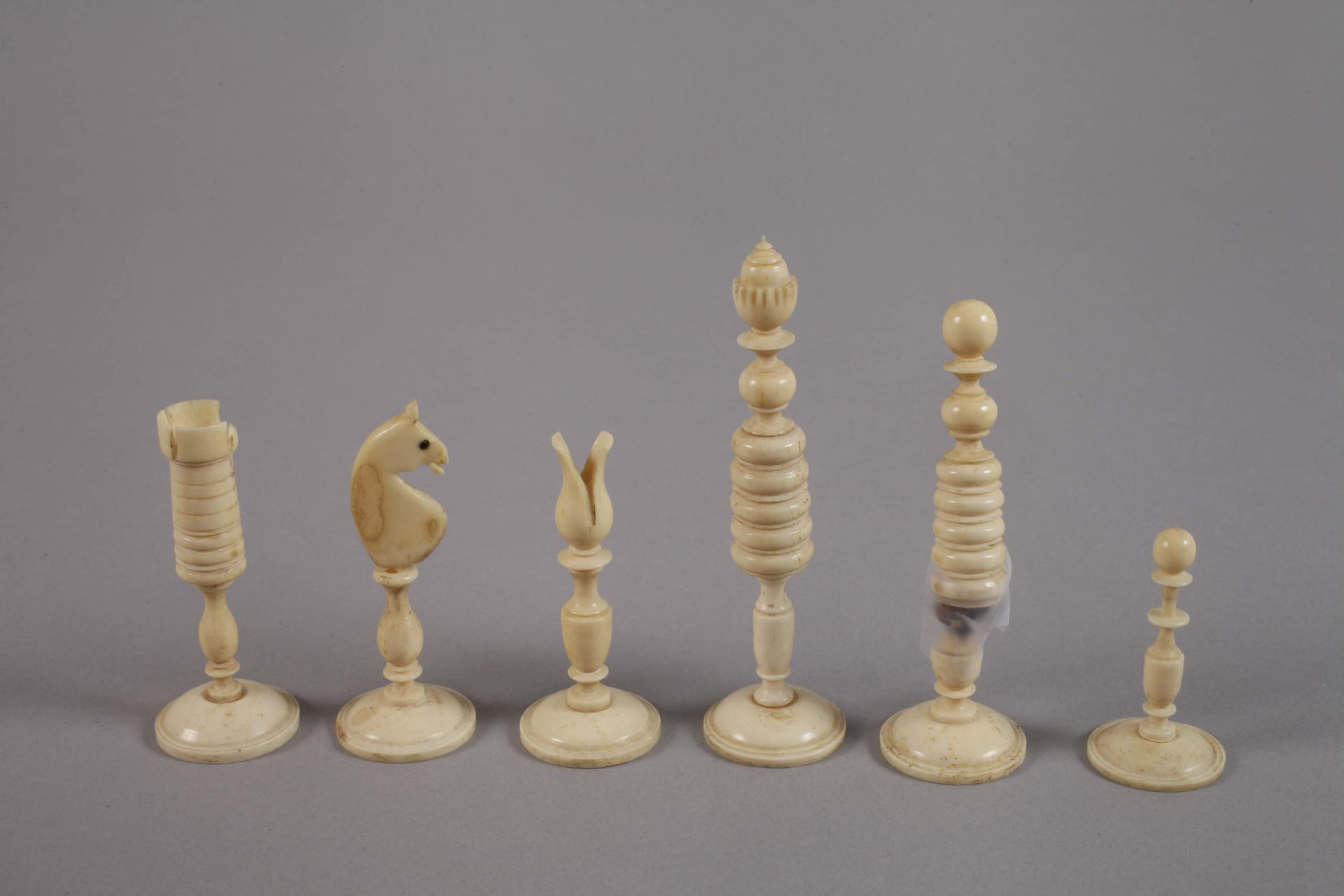 Chess set, bone - Image 2 of 7