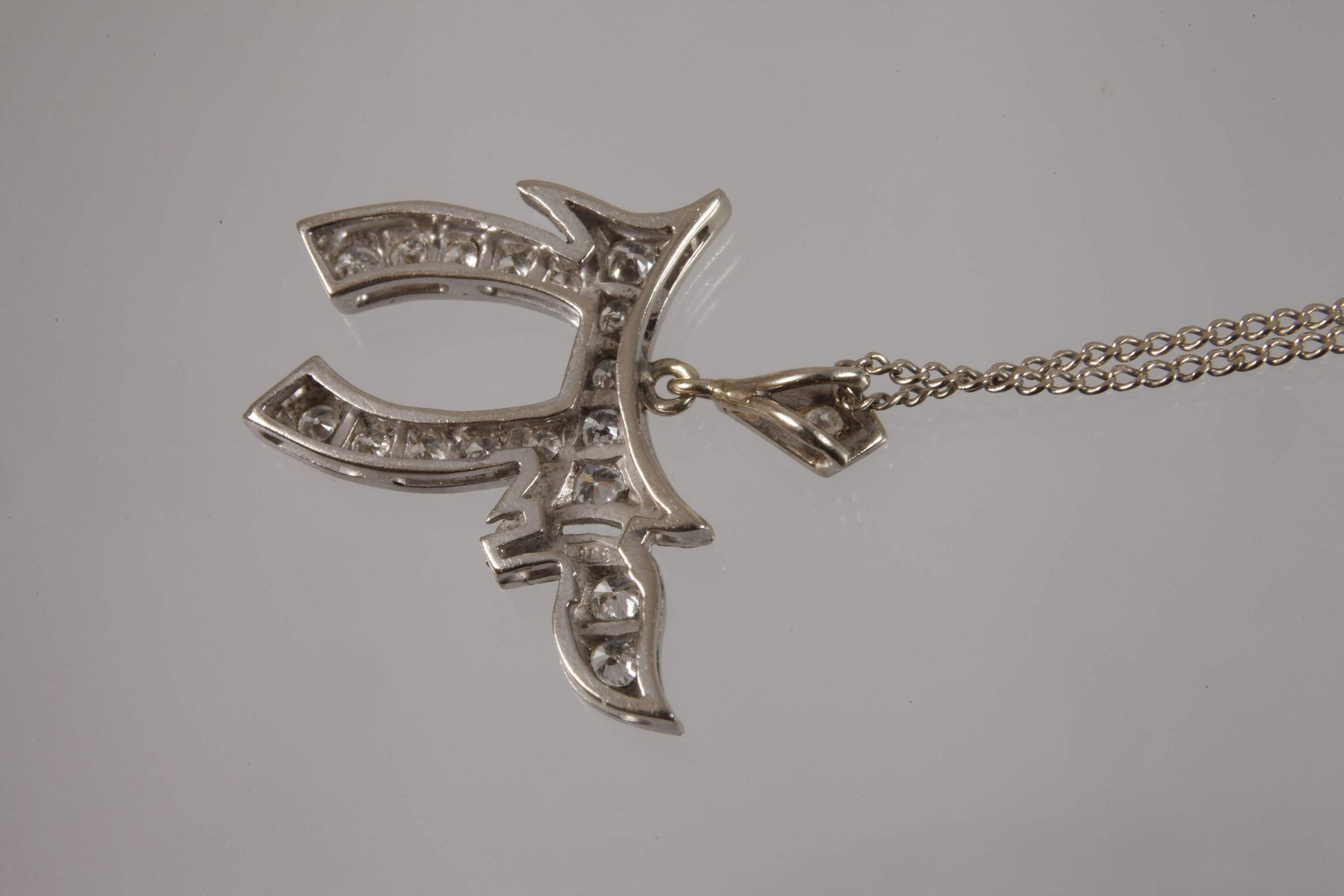 Diamond pendant on chain - Image 3 of 3