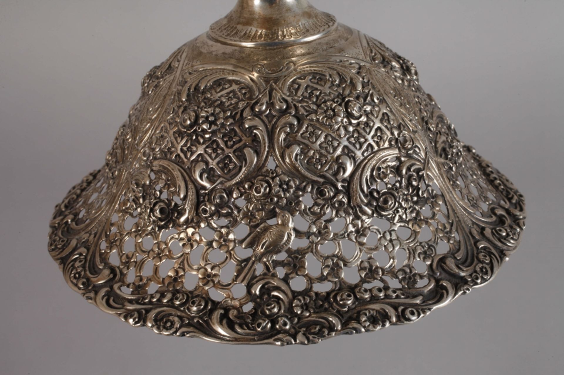 Rococo style silver vase - Image 3 of 8