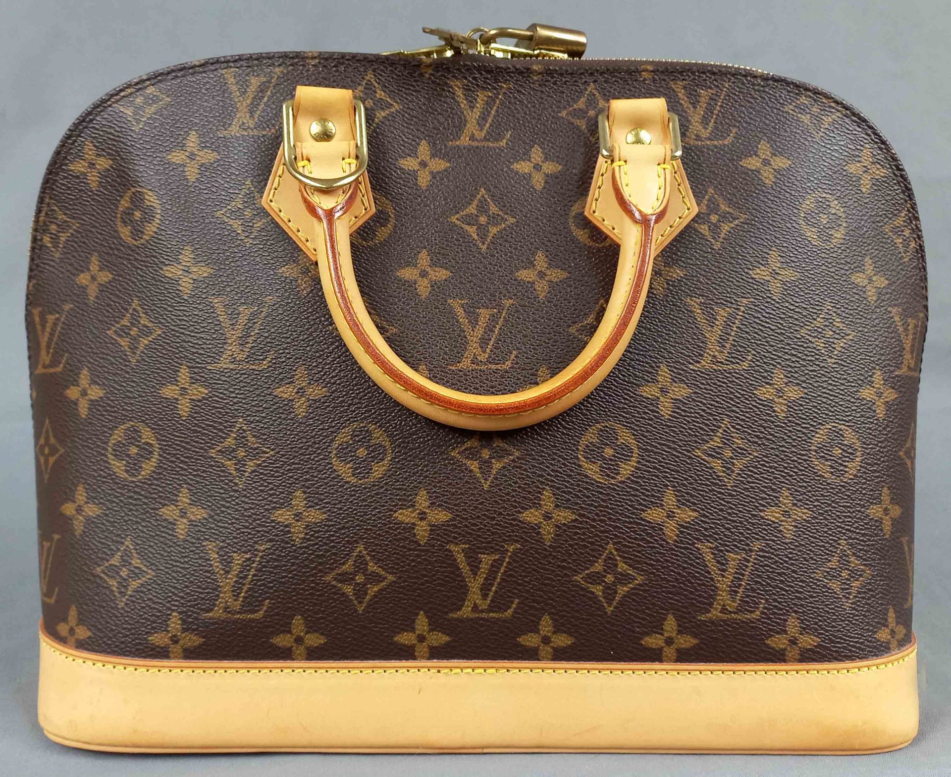 LOUIS VUITTON. Henkeltasche. ALMA PM. - Image 2 of 13