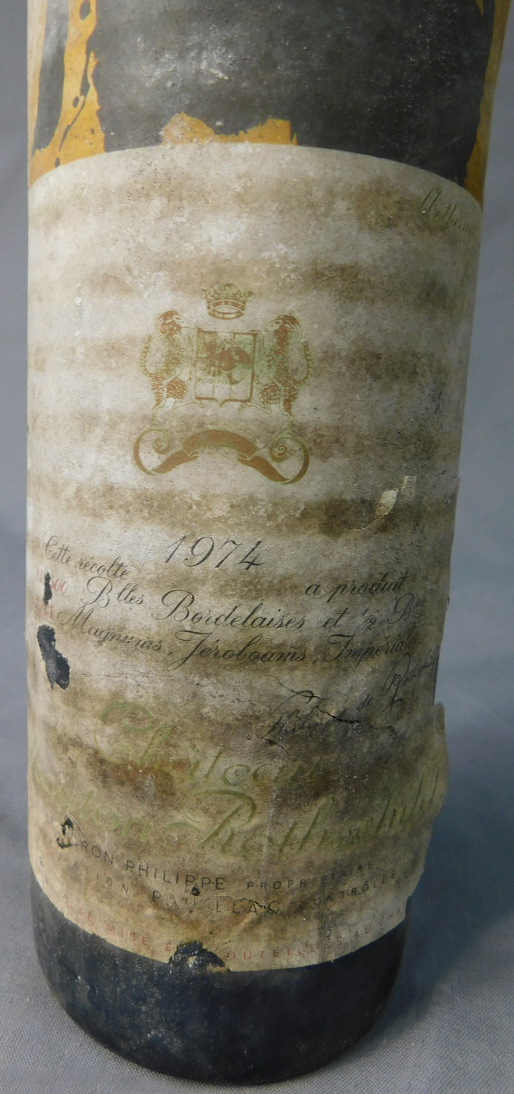 1974 Chateau Mouton Rothschild 1er Grand Cru Classé. - Image 2 of 5