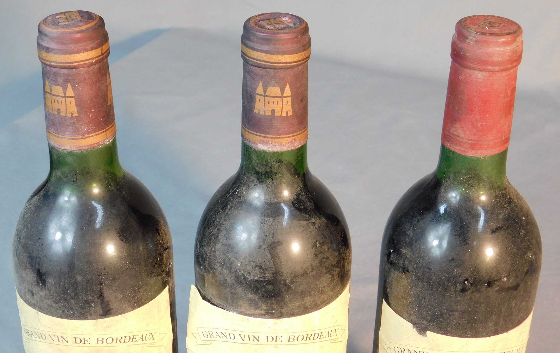 1978 Château Bourdicotte. Bordeaux AC - Image 3 of 9