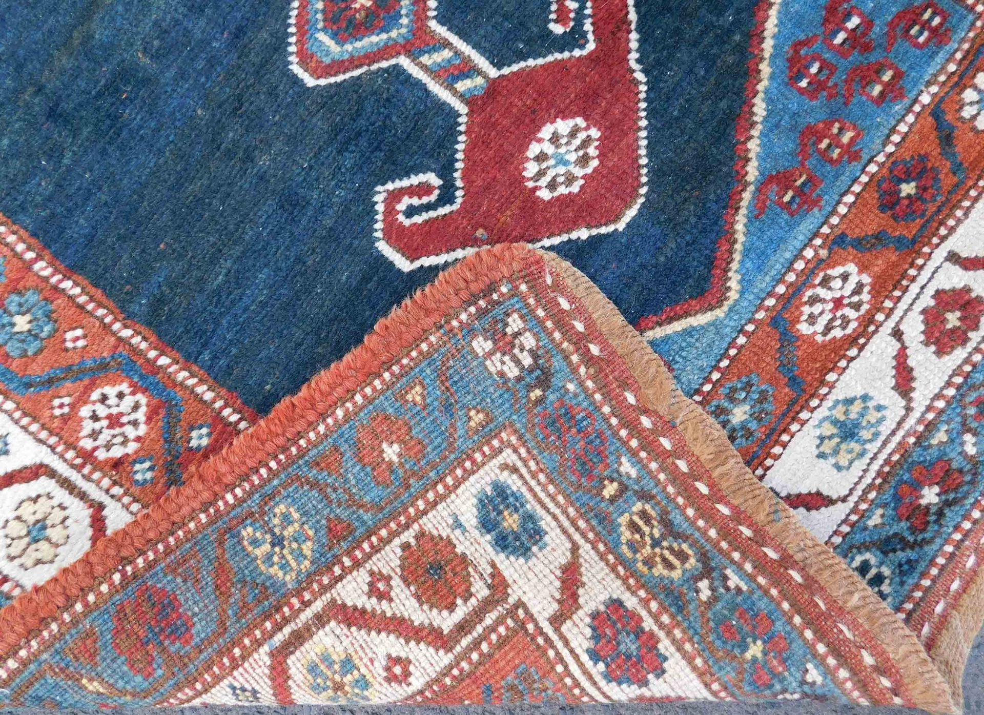 Shah - Savan Galerie Stammesteppich. Azerbaijan antik. - Bild 17 aus 17