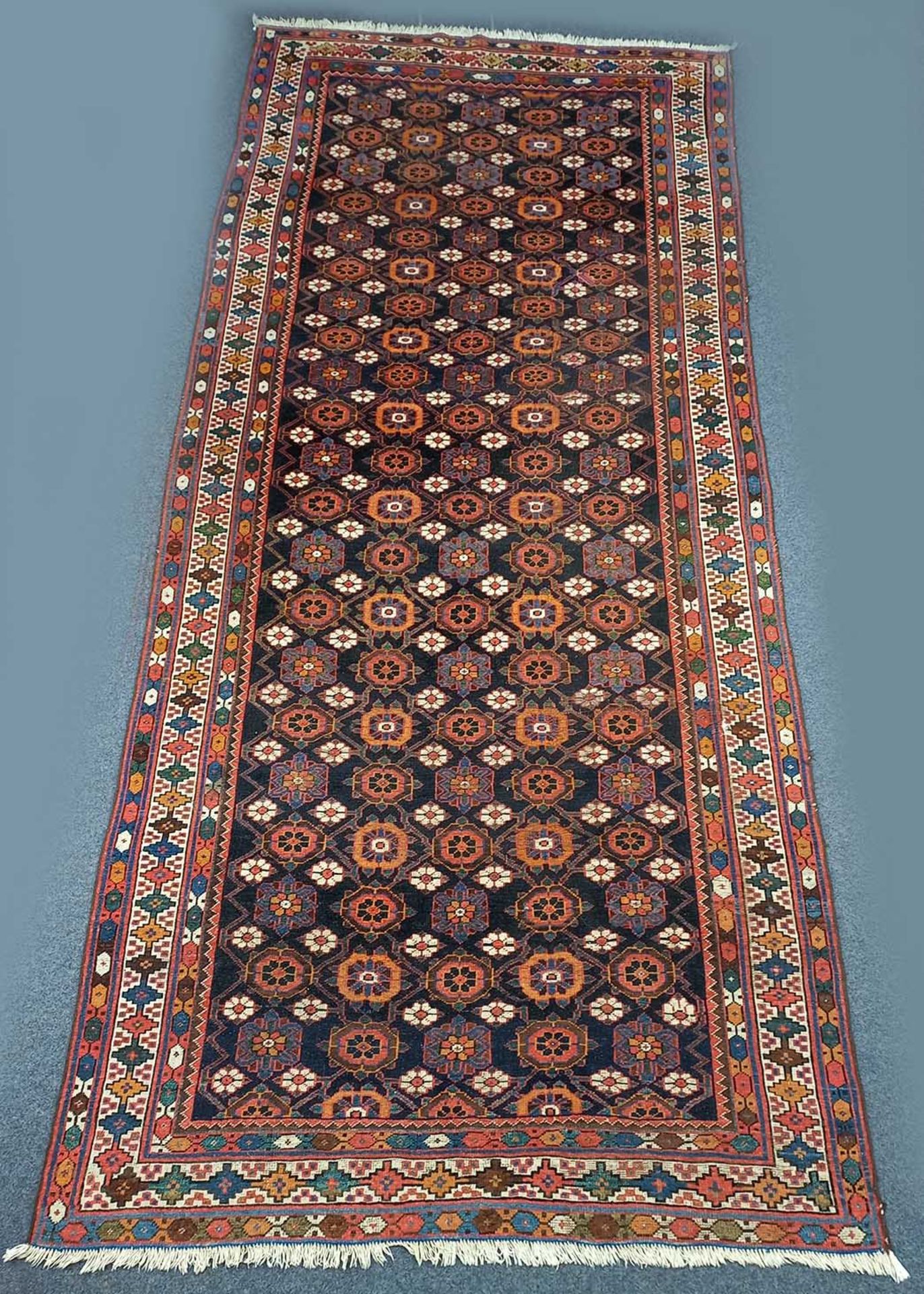 Veramin Shah - Savan Teppich. Antik. - Image 2 of 15