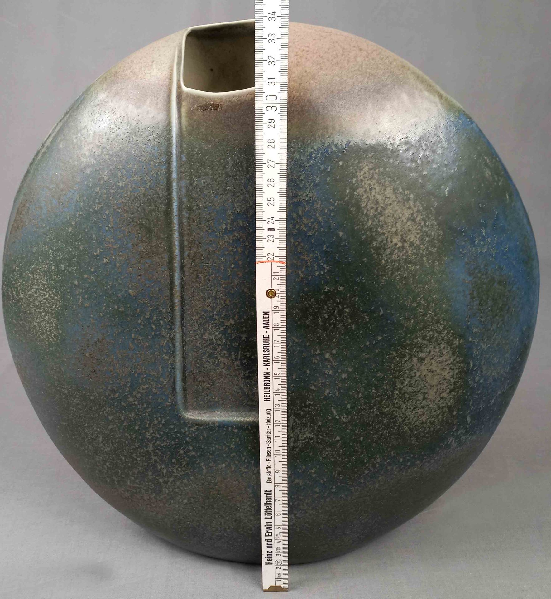 Yves MOHY (1929 - 2005). Vase de forme lentille fendu. - Image 10 of 10