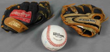 2 x Baseball Handschuh Leder und Ball.