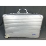 Rimova Koffer Aluminium mit 2 Rollen.