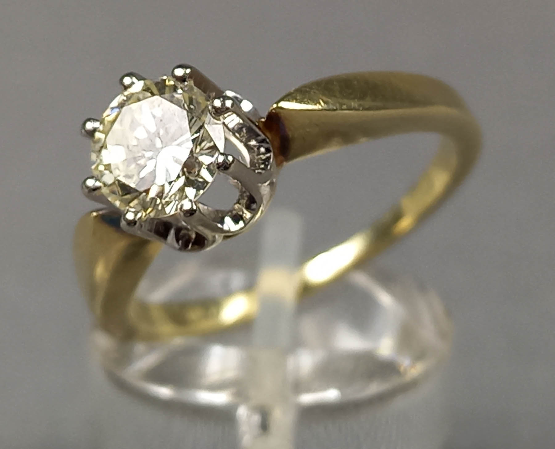 Ring Gold 585. Brillant circa 0,72 Carat.