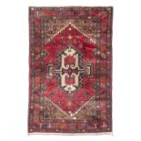 ANTIQUE HAMADAN CARPET EARLY 20TH CENTURY