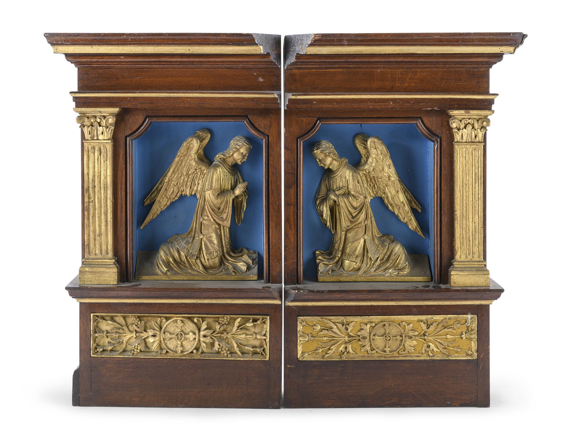 PAIR OF WALNUT NICHES EARLY 19TH CENTURY