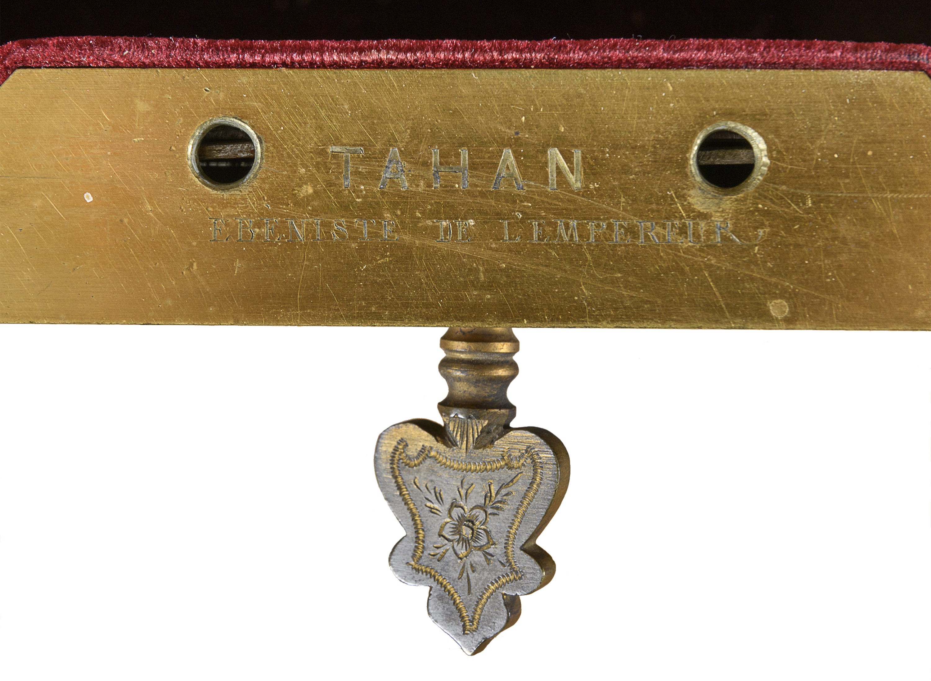 GILT WOOD AND BRONZE BOX OF ALEXANDRE TAHAN (Paris 1813 1892) 19th CENTURY - Image 2 of 2