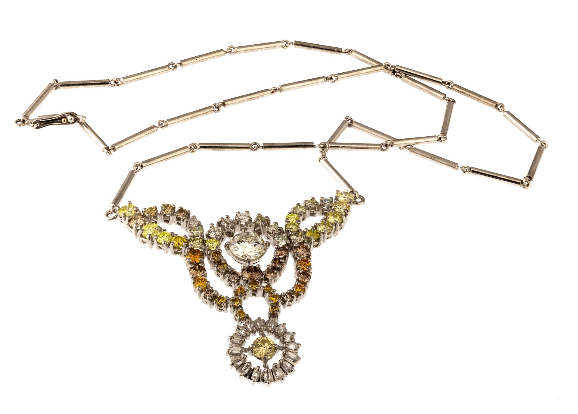 WHITE GOLD NECKLACE WITH DIAMONDS