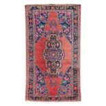 PERSIAN VISS CARPET EARLY 20TH CENTURY